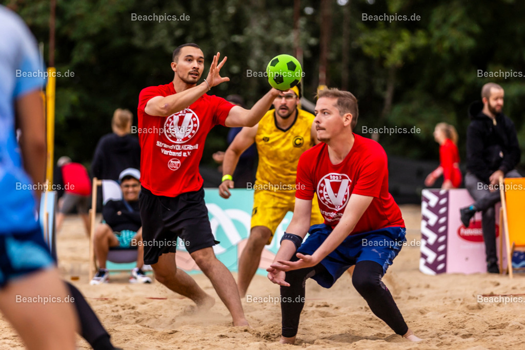 2025-200084527-Strandvölkerball-WM |  24.08.2025; Berlin Foto: Gerold Rebsch - www.beachpics.de