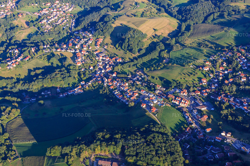 Luftbild: Ortsansicht im Odenwald von Südwesten im Ortsteil Trösel in Gorxheimertal im Bundesland Hessen in Deutschland. Foto: IMG_51967.jpg vom 18.08.2012 durch Werner Riehm/FLY-FOTO.de