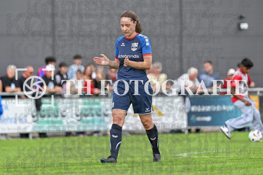 GER, FC Hauingen - SV Waldhaus, Frauen-Fussball, Rothaus Bezirkpokal, Finale, Saison 2024/2025, 29.05.2025 | Larissa Zimmermann (FC Hauingen, #10)GER, FC Hauingen - SV Waldhaus, Frauen-Fussball, Rothaus Bezirkpokal, Finale, Saison 2024/2025, 29.05.2025Foto: TH Fotografie/Thomas Hess