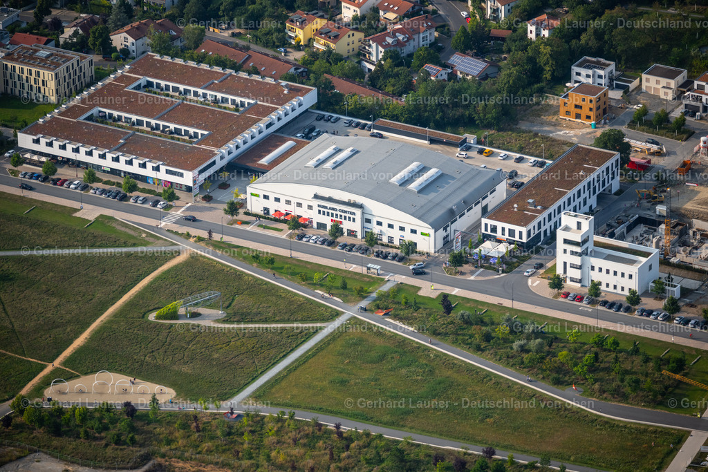 4047936 | Geschäfte und Einkaufscenter an der Rottendorferstrasse am Hubland, Würzburg