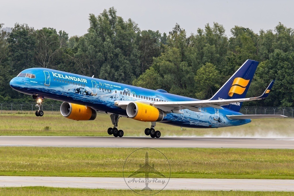 FI533-B752-TF-FIR-MUC-KEF-20240609-4-TPAI-sharpen-enhance-2x | Browse breathtaking aviation photography and order high-quality prints from AviatoRay's gallery. Perfect for enthusiasts and collectors. - Realisiert mit Pictrs.com