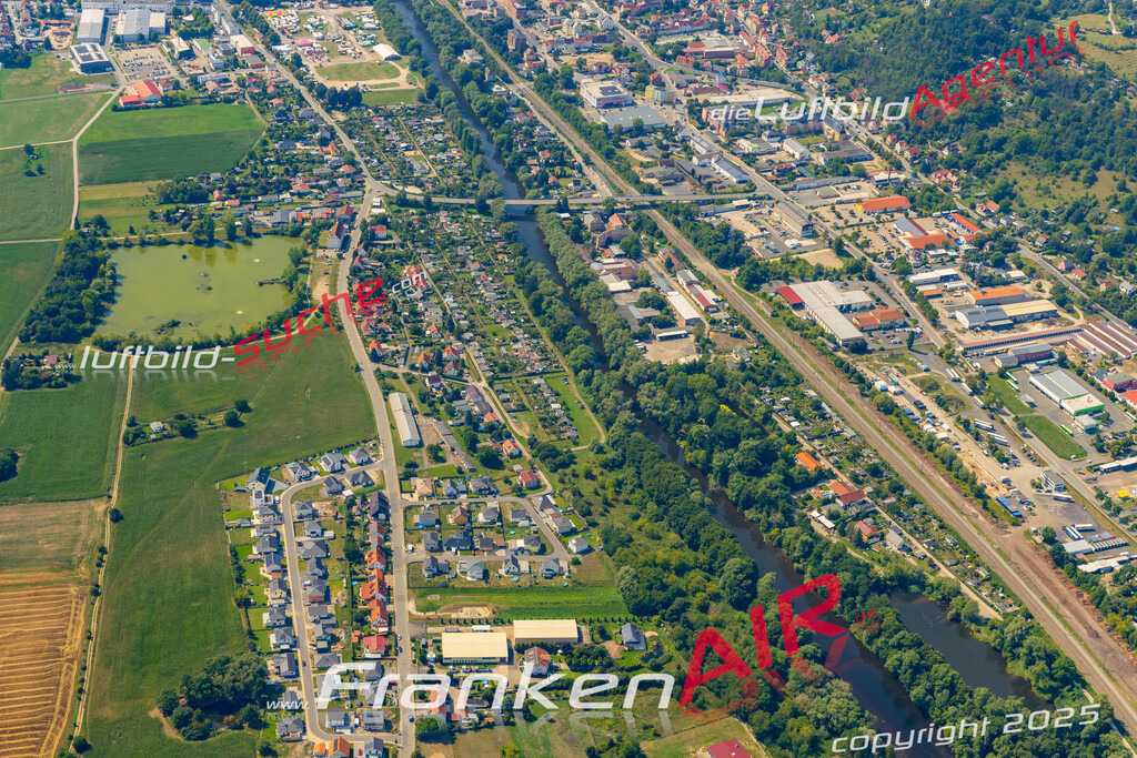 Rudolstadt Bild- Das Luftbild wurde 2025 vom UL-Flugzeug heraus erstellt ( keine Drohne bzw. Drohnenaufnahme ) - Hochauflösende Luftaufnahme -Nicht vergleichbar mit Google Maps oder Satelittenbilder- Die Geschenkidee !Mit Lizenz und Bildrechte bestellbar - CC