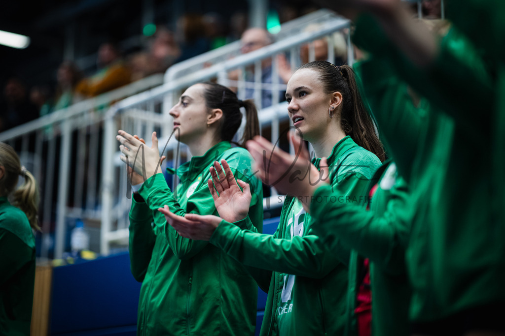 Volleyball, 1. Bundesliga Frauen, Hauptrunde, 8. Spieltag, Saison 2025/2026: USC Münster - Dresdner SC | 1. Bundesliga Frauen, Hauptrunde, 8. Spieltag, Saison 2025/2026, USC Münster empfängt Dresdner SC in der Sporthalle Berg Fidel in Münster. Foto: sportfotografie.ms | Markus Paletta - Realisiert mit Pictrs.com