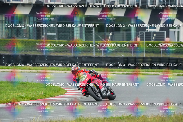 2026_05_08_PBK_25131_LRX | Sportfotografie; SlowMotion; Video; Rennstrecke; Hafeneger; Speer; Racing; RSE; BMW; CBO; Trackday; Motorsportarena; Hockenheimring; Brno; Most; Barcelona; Valencia