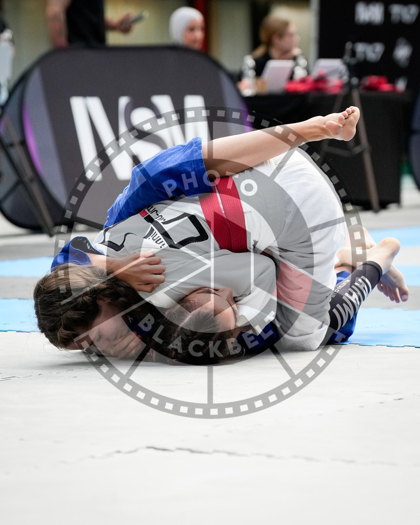 20250920PBB0434 | Athletes compete during the AJP Tour Hamburg International Jiu-Jitsu Championship, on September 20, 2025 in Hamburg, Germany. © Chiara Dazi / photoblackbelt