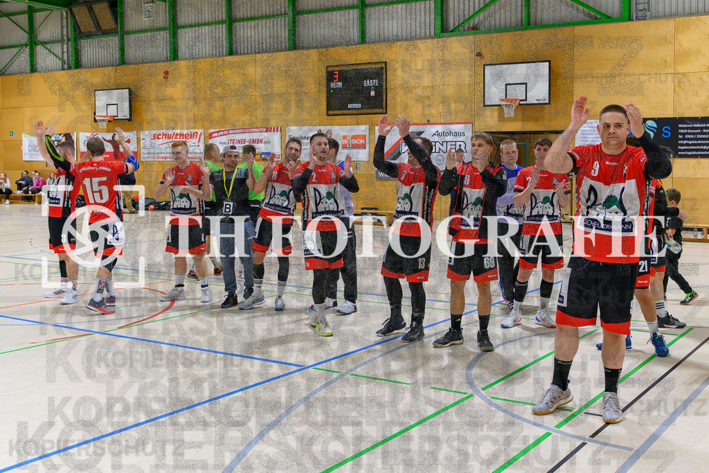 GER, SG Maulburg/Steinen - HSV Schopfheim, Handball, Landesliga, 4. Spieltag, Saison 2023/2024, 14.10.2023 | Danke an die Fans fuer die Unterstuetzung.

GER, SG Maulburg/Steinen - HSV Schopfheim, Handball, Landesliga, 4. Spieltag, Saison 2023/2024, 14.10.2023

Foto: TH Fotografie/Thomas Hess