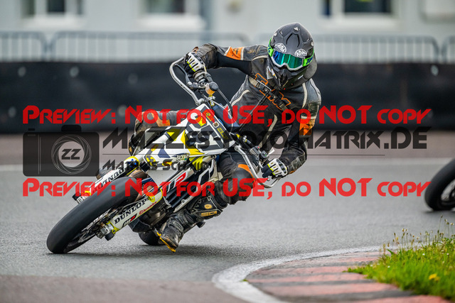 MaZZes_FotoMatrix_240621_6007705_1616 | GELB