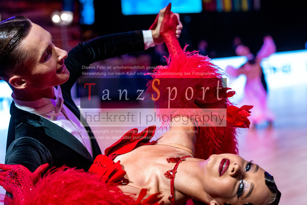 20251212_WDSF_World_Ch_Cup_RS-Std_0786-2 | Tanzsportbilder, Standardtanz, Lateintanz, WDSF, DTV, LTVB, dancecomp, goc, hessen tanzt, blaues band der spree, walzer, tango, wiener walzer, slowfox, quickstepp, samba, rumba, cha-cha-cha, paso doble. jive, hd-kroft photography, turniertanzsport