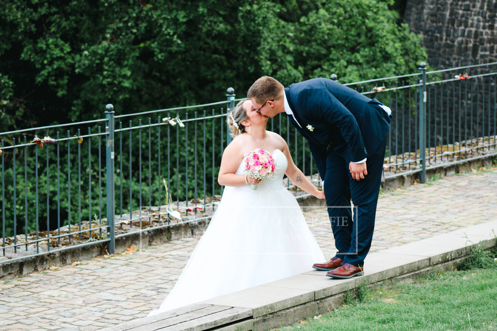 Hochzeit Danica _ Jan 26.08.22-07 | lanaschraderfotografie - Realisiert mit Pictrs.com