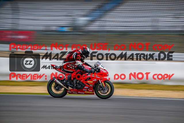 MaZZes_FotoMatrix_230719_5211 | ROT