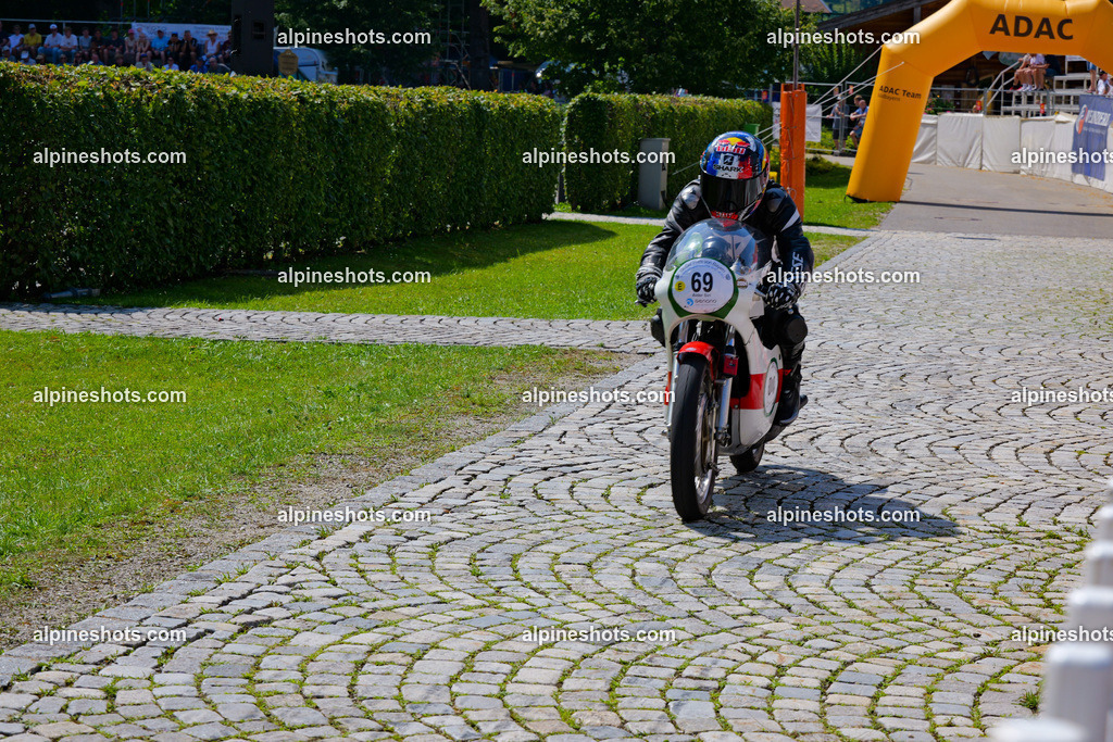 P1014759 | Erleben Sie atemberaubende, hochqualitative Fotos Ihrer Fahrt entlang der malerischen Alpenstraßen. Besuchen Sie alpineshots.com, um professionelle Aufnahmen Ihrer unvergesslichen Reise zu finden und zu kaufen - Realisiert mit Pictrs.com