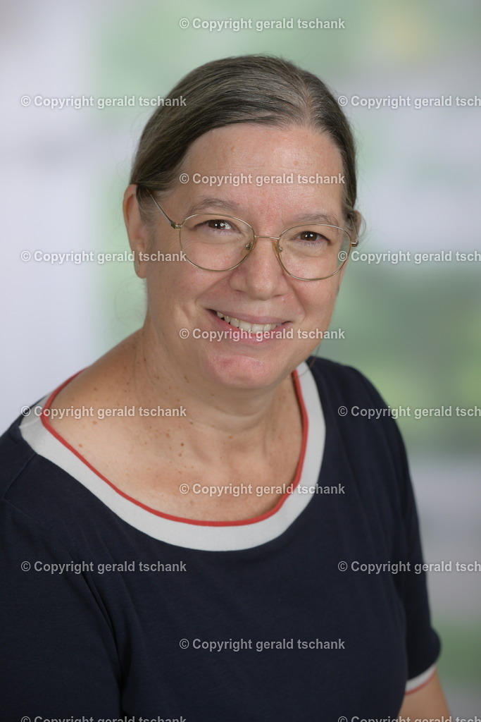 MT1_6444 | Wählen Sie hier bitte Ihr bestes Foto aus, mit diesem Bild wird Ihr Set produziert. Sollten Sie kein Bild wählen oder mehrere suchen wir das Beste aus!
