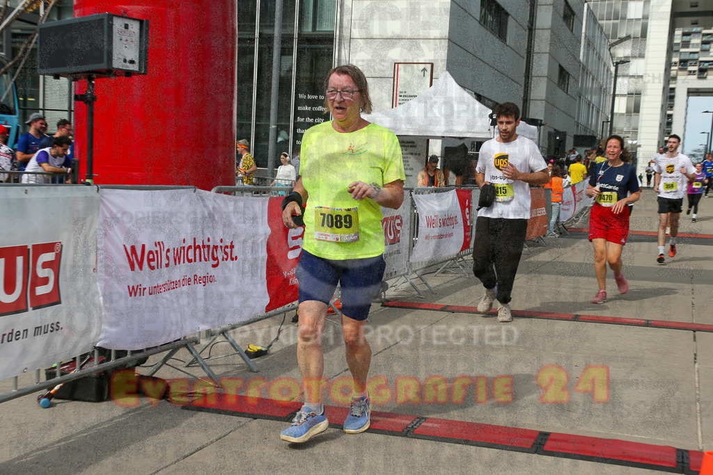 250920_1334_EX1_5589 | Sportfotografie im Rhein-Sieg Kreis, Köln, Bonn, NRW, Rheinland Pfalz, Hessen, etc. Unser Tätigkeitsfeld umfasst den Laufsport vom Volkslauf über den Marathon, Duathlon, Triathon bis zum Ultralauf wie Kölnpfad Ultra oder Schindertrail.