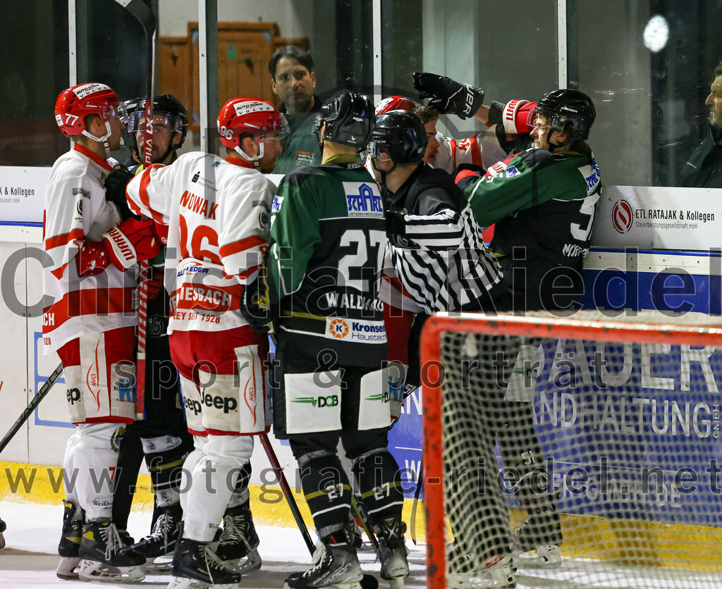 2022-11-13_125_TSV_Erding_gegen_TEV_Miesbach | Erding, Deutschland, 13.11.2022:
Eishockey, Bayernliga 2022 / 2023, 13. Spieltag, TSV Erding gegen TEV Miesbach, Endergebnis: 

Foto: Christian Riedel / fotografie-riedel.net