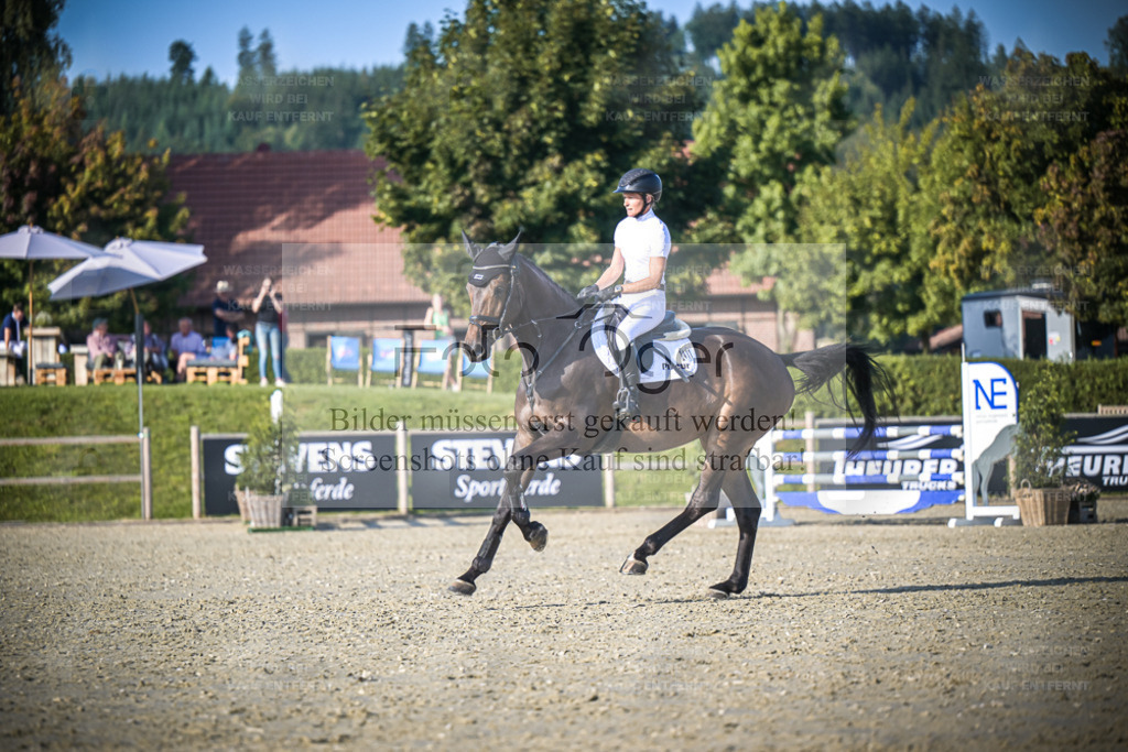 DOS_1925 | Entdecke hochwertige Reitturnierfotos von Foto Oger. Professionell, emotional und authentisch – jetzt Lieblingsmomente im Shop bestellen. - Realisiert mit Pictrs.com