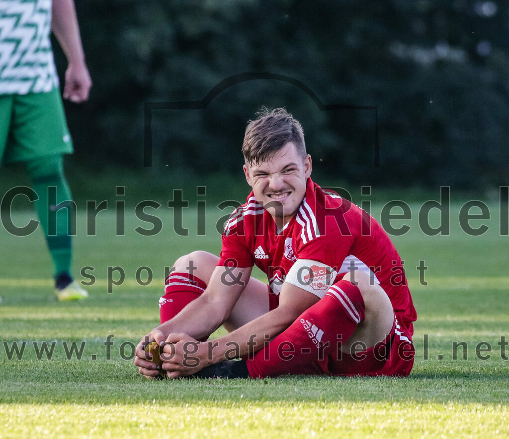 2023-08-11_061_FC_Finsing_gegen_SV_Eichenried | Finsing, Deutschland, 11.08.2023:
Fußball, Kreisliga 2023 / 2024, 4. Spieltag, FC Finsing gegen SV Eichenried, Endergebnis: 3:0

Leonhard Hölzl (FC Finsing, #5)

Foto: Christian Riedel / fotografie-riedel.net