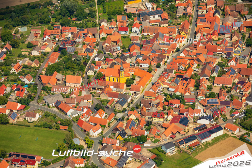Luftaufnahme von Willanzheim Vs Google Maps- Die Luftaufnahme wurde 2025 vom UL-Flugzeug heraus erstellt ( keine Drohne ) - Hochauflösende Luftaufnahme - für professionelle Ausdrucke geeignet. Die Geschenkidee !Mit Lizenz und Bildrechte bestellbar