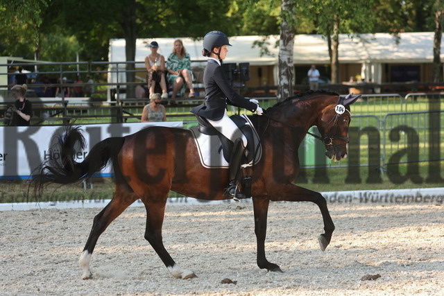 Meissenheim_BW-Meisterschaften_Dressur_2024_Leni-Sophie Lasser_Romantica 109 (6) | Alle Fotos der Reiterjournal Fotografin Doris Matthaes im Reiterjournal Online-Fotoshop. - Realisiert mit Pictrs.com