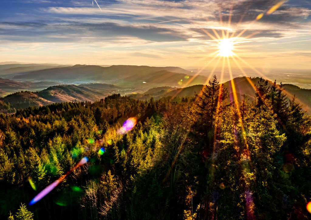 MPI_Sunset_0016 | Blick vom Brandeckturm ins Kinzigtal - Realisiert mit Pictrs.com