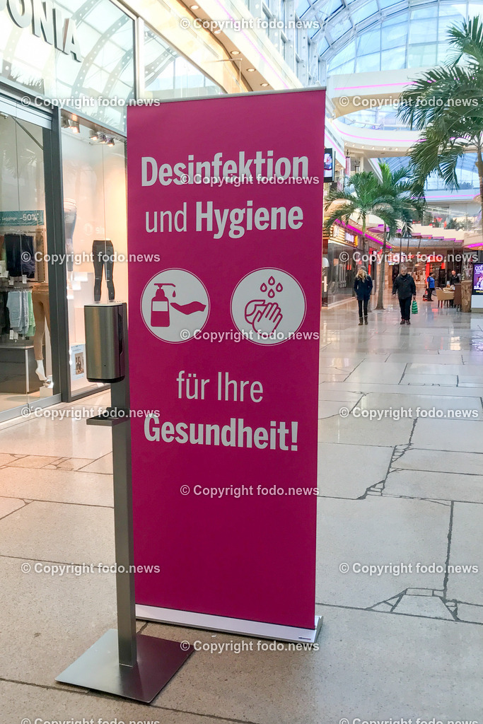 Corona_ 5 Jahre Covid Lockdown_ 15.03.2025-12 | 15.03.2025, Linz, AUT, Corona, 5 Jahre Covid Lockdown, im Bild Stadtansichten, Themenbild, Einkaufszentrum, Desinfektion, Hygiene, leer