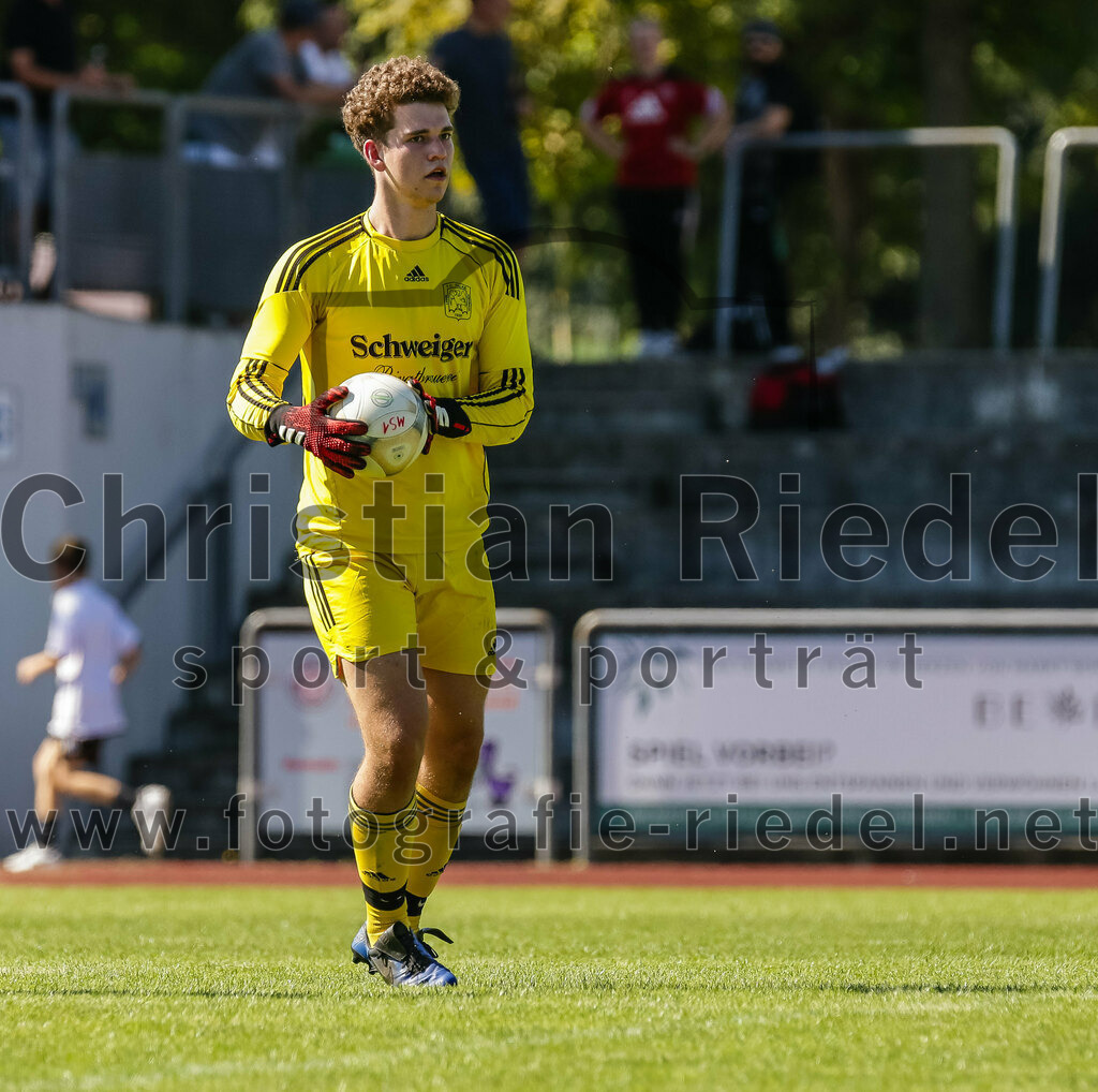 2023-09-16_039_SG_Markt_Schwaben_gegen_ASV_Glonn | Markt Schwaben, Deutschland, 16.09.2023:
Fußball, Kreisklasse 2023 / 2024, 5. Spieltag, (SG) Markt Schwaben gegen ASV Glonn, Endergebnis: 3:0

Torwart Alexander Wasser (SG Markt Schwaben, #1)

Foto: Christian Riedel / fotografie-riedel.net