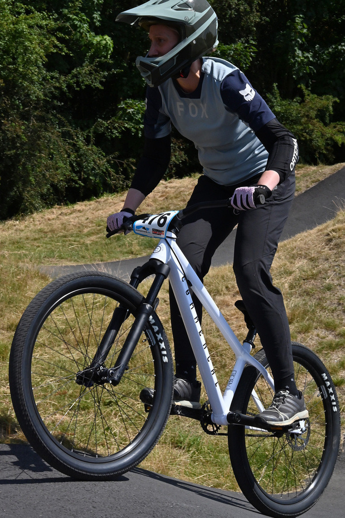 DSC_6722-cam-florian | German Pumptrack Series - Realisiert mit Pictrs.com