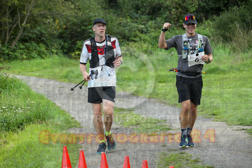 230826_1731_EX1_1754 | Sportfotografie im Rhein-Sieg Kreis, Köln, Bonn, NRW, Rheinland Pfalz, Hessen, etc. Unser Tätigkeitsfeld umfasst den Laufsport vom Volkslauf über den Marathon, Duathlon, Triathon bis zum Ultralauf wie Kölnpfad Ultra oder Schindertrail.