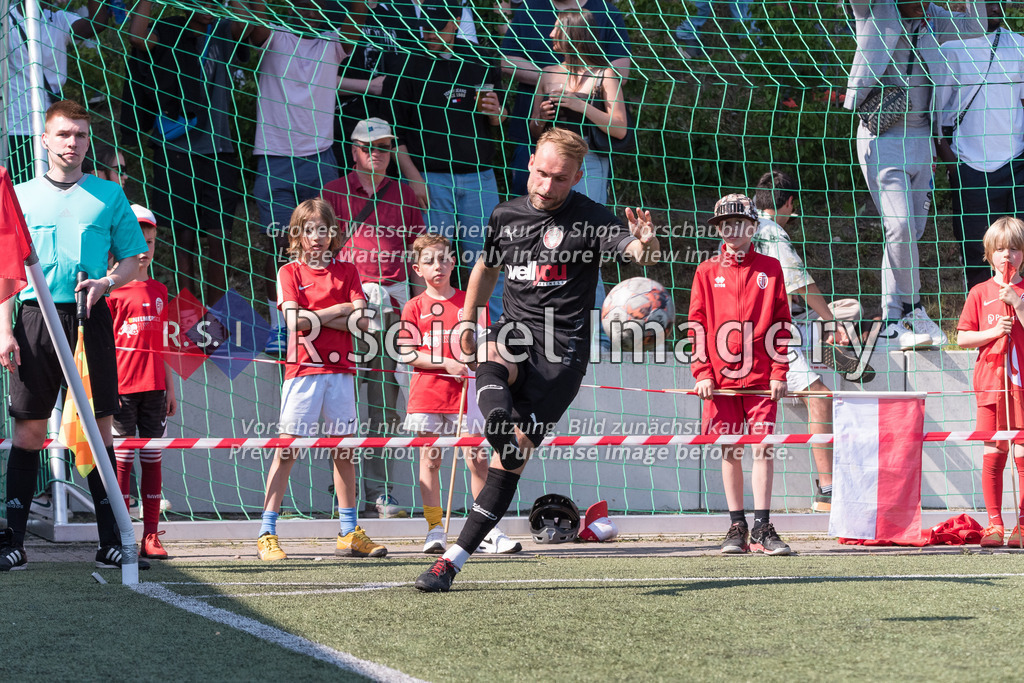 Fußball, Saison 2022/23, Aufstiegsrunde Regionalliga Nord, Eimsbütteler TV - FC Kilia Kiel, ETV-Sportzentrum Hoheluft (Hamburg), 04.06.2023, 2. Spieltag | Julius Rainer Alt (#10, Kiel)