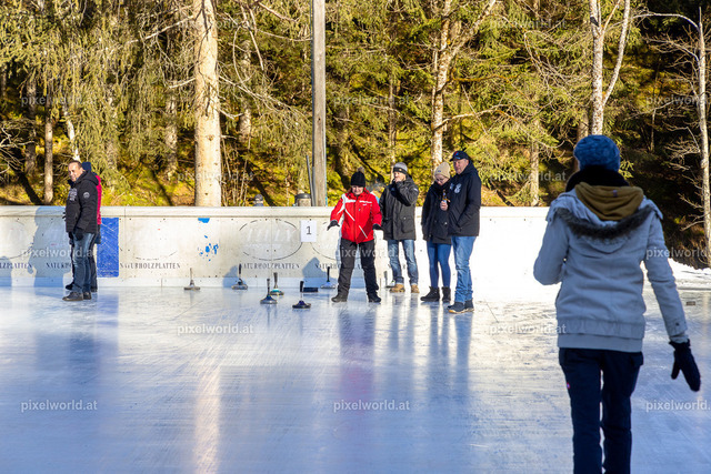 Gemeinde Eisstockturnier Steuerberg | Bildershop von pixelworld.at - Realisiert mit Pictrs.com