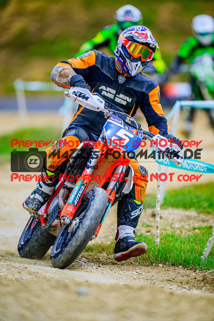 MaZZes_FotoMatrix_240609_6007705_6422 | YOUNGSTER