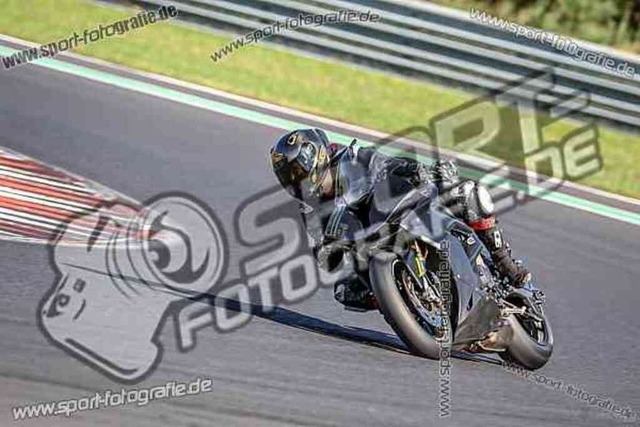 pubi9670 | Professionelle Fotos von Sportveranstaltungen, aber auch Hochzeiten und anderen Events. - Realisiert mit Pictrs.com