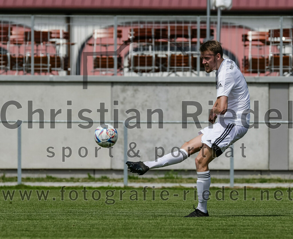 2023-07-08_039_FC_Finsing_gegen_SG_Markt_Schwaben | Finsing, Deutschland, 08.07.2023:
Fußball, Kreisliga 2023 / 2024, Testspiel, FC Finsing gegen SG Markt Schwaben, Endergebnis: 7:0

Oliver Beck (SG Markt Schwaben, #6)

Foto: Christian Riedel / fotografie-riedel.net