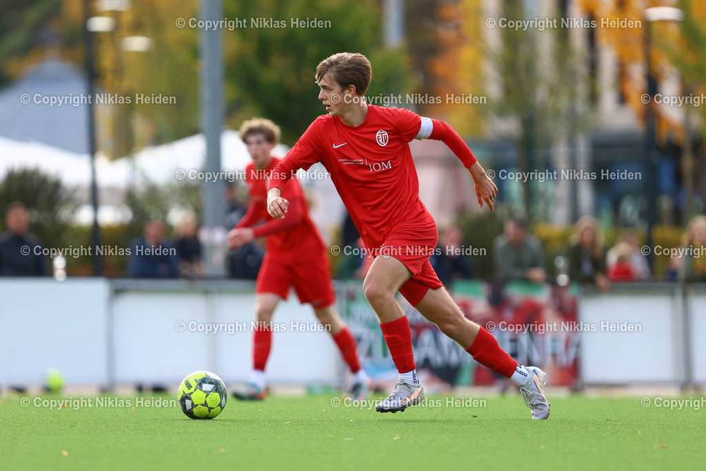 NH_EimsbüttelerTVU19_Altona93U19_RegionalligaNord_11102025 | #6 Paul Henri Weiß (Eimsbütteler TV U19)Fußball I Junioren I A-Junioren Regionalliga Nord I Saison 2025-2026  I 7. Spieltag I Eimsbütteler TV U19 - Altona 93 I 11.10.2025 I Sportzentrum Hoheluft