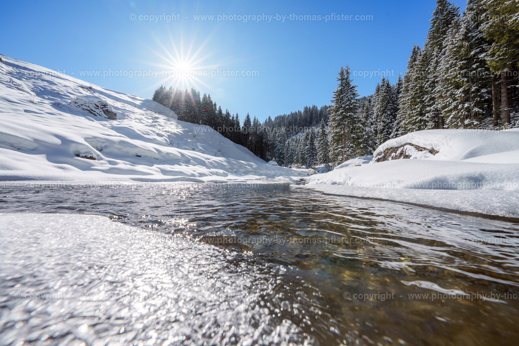  Hochfügen Winterwanderweg copyright  Thomas Pfister-25 | PHOTOGRAPHY BY THOMAS PFISTER