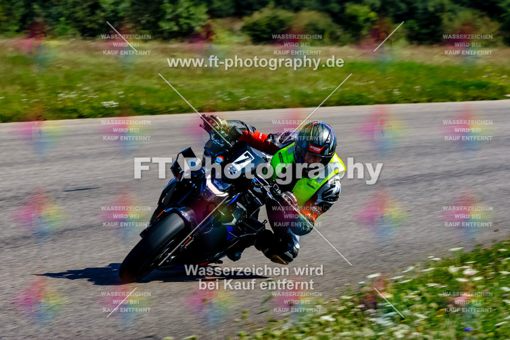 007-4165 | Hier findet Ihr Bilder von Touristenfahrten auf der Nürburgring Nordschleife oder von anderen Veranstaltungen die ich besucht habe. Viel Spass beim Durch Schauen 