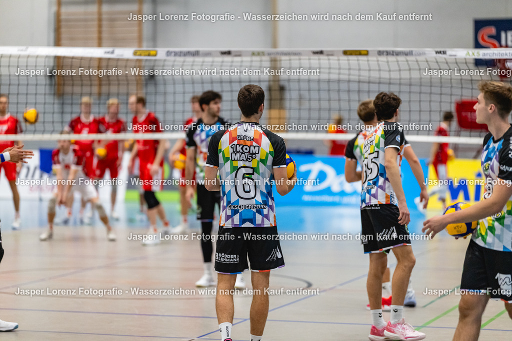 Volleyball I Herren I Saison 2026-2027 I 2. Bundesliga Nord I 03. Spieltag I Kieler TV - TSV Giesen GRIZZLYS II | Jasper Lorenz Fotografie - Realisiert mit Pictrs.com
