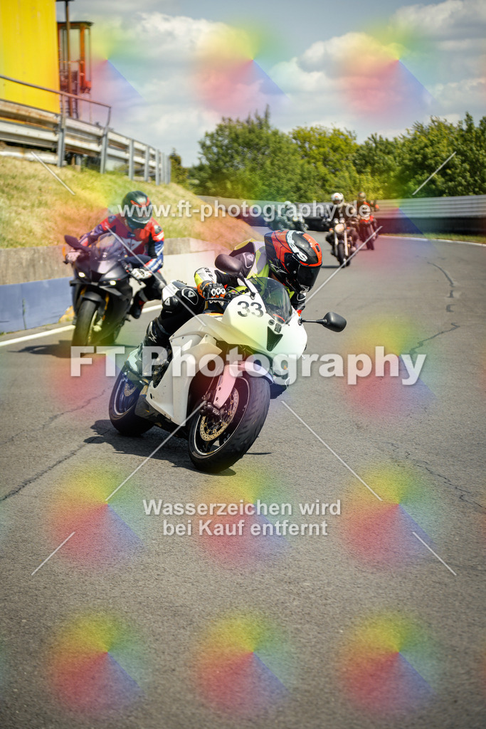 OBK_Mai_Justin_Uwe-10988 | Hier findet Ihr Bilder von Touristenfahrten auf der Nürburgring Nordschleife oder von anderen Veranstaltungen die ich besucht habe. Viel Spass beim Durch Schauen 