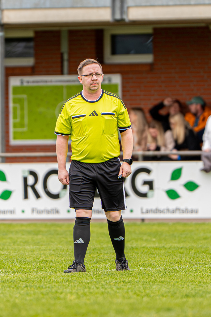 Fußball I Herren I Saison 2025-2026 I Kreisliga VEC I 23. Spieltag I SV GW Brockdorf II - VFL Oythe II I 04367 | jns.sportfotos - Realisiert mit Pictrs.com