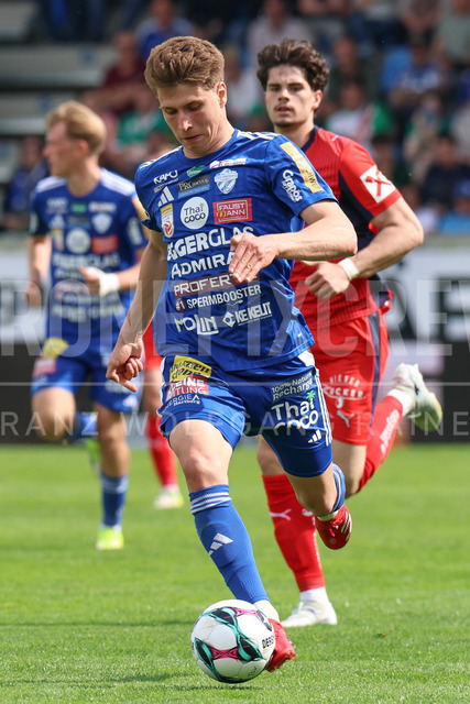 TSV Egger Glas Hartberg vs SK Rapid Wien – Championship Group    | Hartberg, Austria, 19.Apr.26 - SOCCER - ADMIRAL Bundesliga, TSV Egger Glas Hartberg vs SK Rapid Wien. The image shows Marco Hoffmann (Hartberg). 