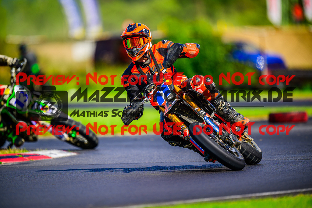 MaZZes_FotoMatrix_240714_6007705_9289 | S3