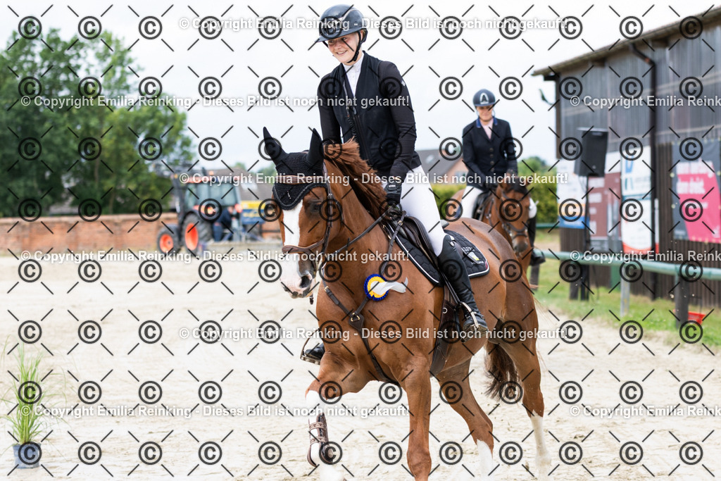 CL5A5519 | Emilia Reinking Fotografie - Realisiert mit Pictrs.com