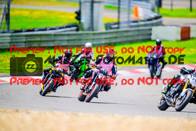 MaZZes_FotoMatrix_240717_6007705_7629 | INST