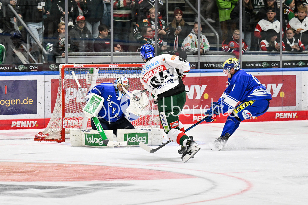 Augsburger Panther - EC VSV | in dieser Szene trifft Anrei HAKULINEN (Augsburger Panther #94) zum 4-6 / Treffer / Tor / Torschuss