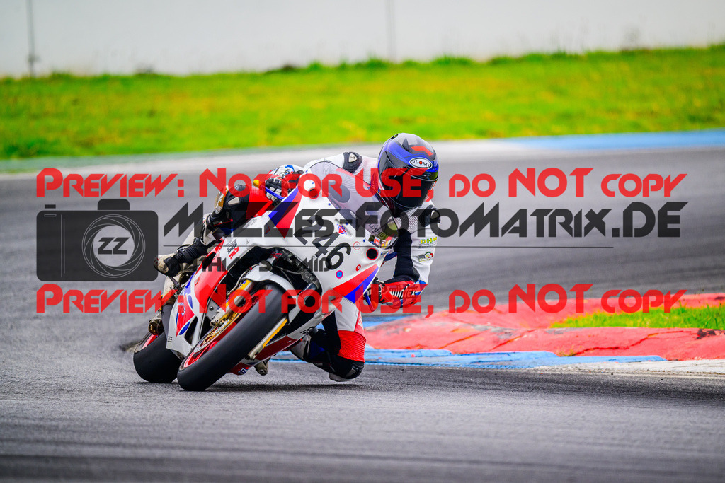 MaZZes_FotoMatrix_240614_6007705_4416 | GELB