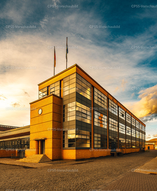 UNESCO-Weltkulturerbe Fagus-Werk - Realisiert mit Pictrs.com