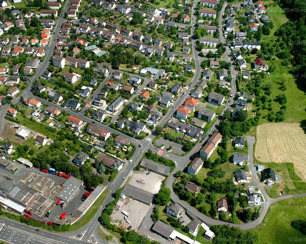 2610649 | Herborn 09.06.2006 Wohngebiet einer Einfamilienhaus- Siedlung  in Hörbach im Bundesland Hessen, Deutschland // Single-family residential area of settlement  in Hörbach in the state Hesse, Germany Foto: Gerhard Launer