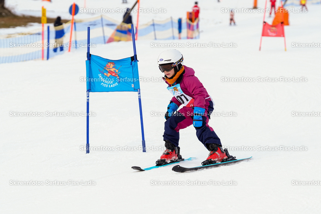 SRF_02.01.2026_0464 | Skirennfotos,Serfaus,Fiss,Ladis,Kinderskirennen,Winter,Tirol,Oberland,skirace,SFL,feelfree,weil wir's genießen,ski,Ski,skifahren,Sonnenplateau, - Realisiert mit Pictrs.com