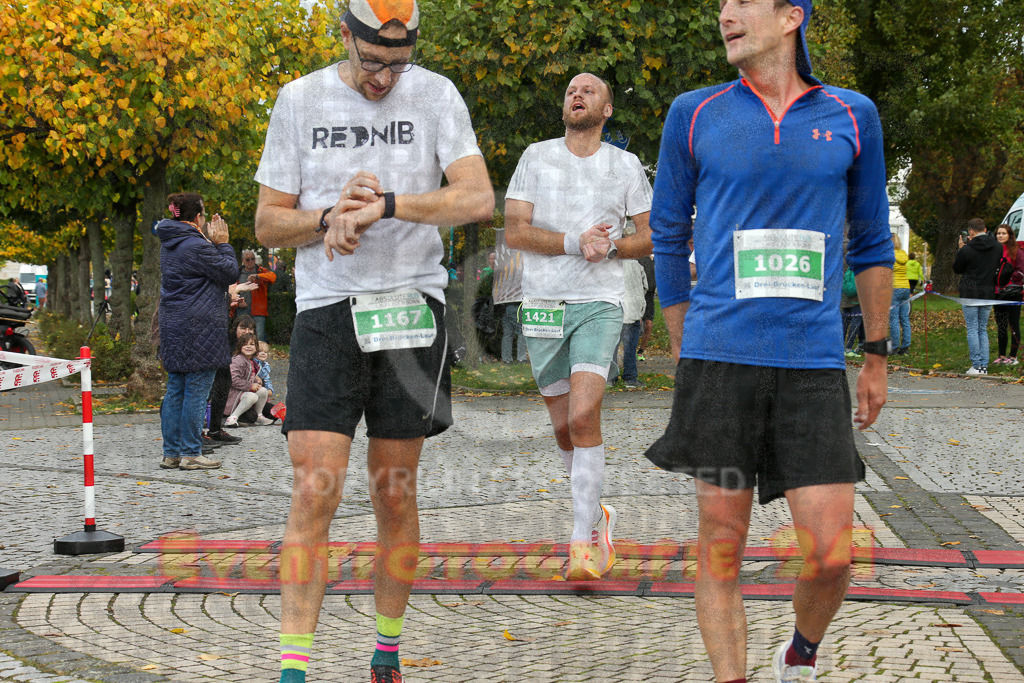241020_1057_EX1_0455 | Sportfotografie im Rhein-Sieg Kreis, Köln, Bonn, NRW, Rheinland Pfalz, Hessen, etc. Unser Tätigkeitsfeld umfasst den Laufsport vom Volkslauf über den Marathon, Duathlon, Triathon bis zum Ultralauf wie Kölnpfad Ultra oder Schindertrail.
