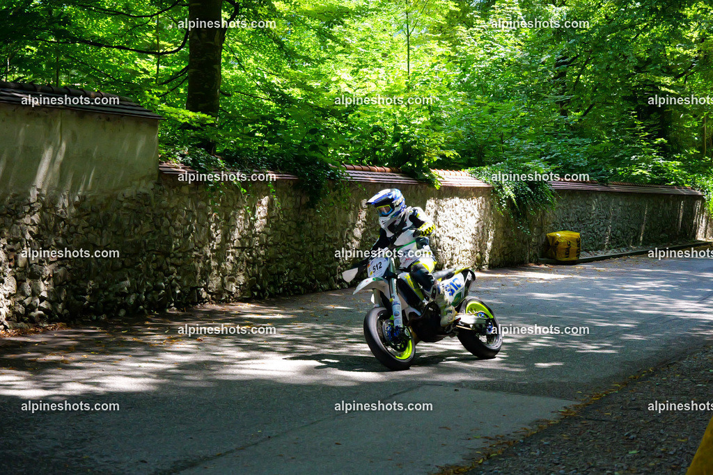 P1036797 | Erleben Sie atemberaubende, hochqualitative Fotos Ihrer Fahrt entlang der malerischen Alpenstraßen. Besuchen Sie alpineshots.com, um professionelle Aufnahmen Ihrer unvergesslichen Reise zu finden und zu kaufen - Realisiert mit Pictrs.com