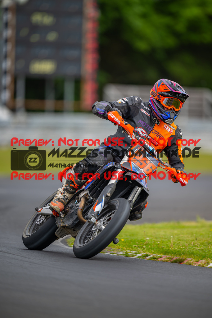 MaZZes-Fotomatrix-20260508-51702 | G1